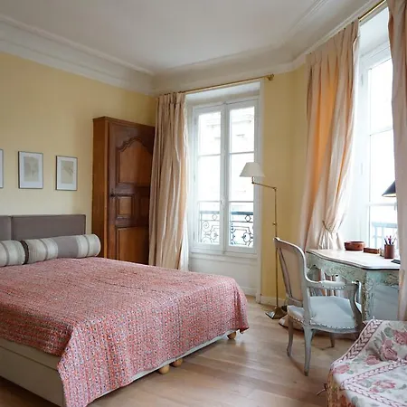 Appartement De Grenelle - 7 *